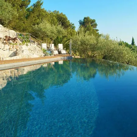 Loggia Dell'acanto Infinity Pool Overlooking Town And Sea Holiday home Scicli