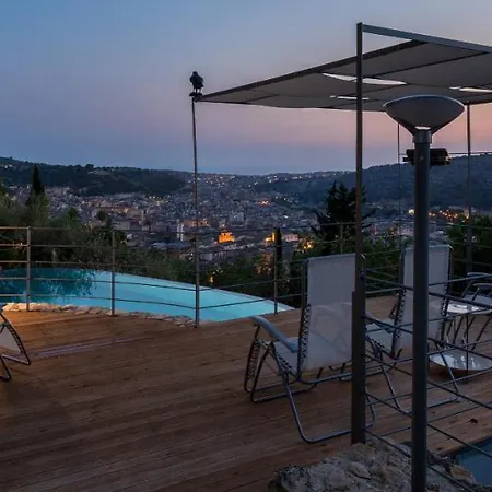 Loggia Dell'acanto Infinity Pool Overlooking Town And Sea Holiday home *