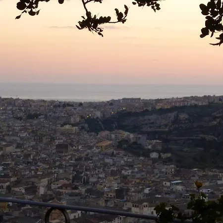 Holiday home Loggia Dell'acanto Infinity Pool Overlooking Town And Sea *