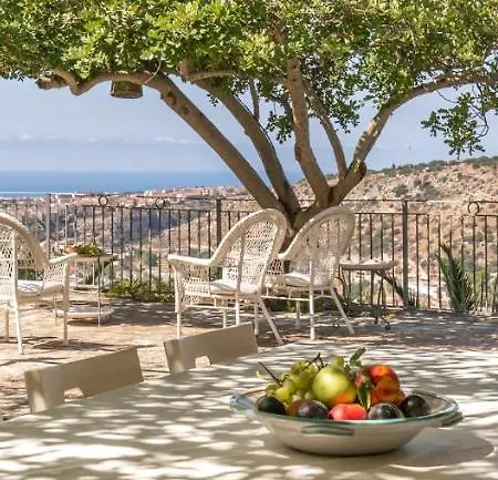 Loggia Dell'acanto Infinity Pool Overlooking Town And Sea Scicli